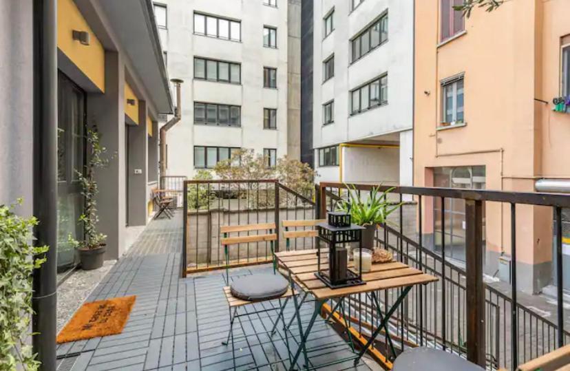 I Host Apartment - Polesine 2 Milan Exterior photo